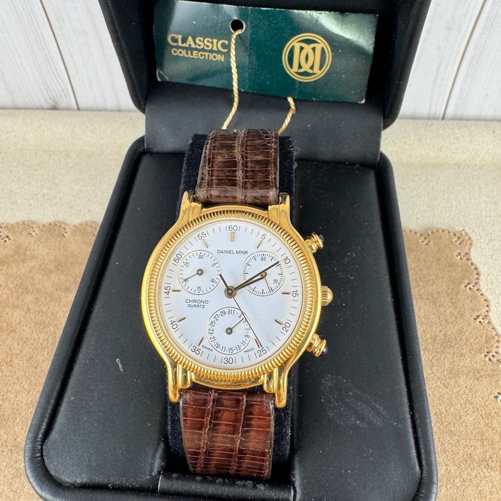Vintage Designer Gold Coin Edge Bezel Daniel Mink Swiss Made Luxury Watch - Picture 3 of 13